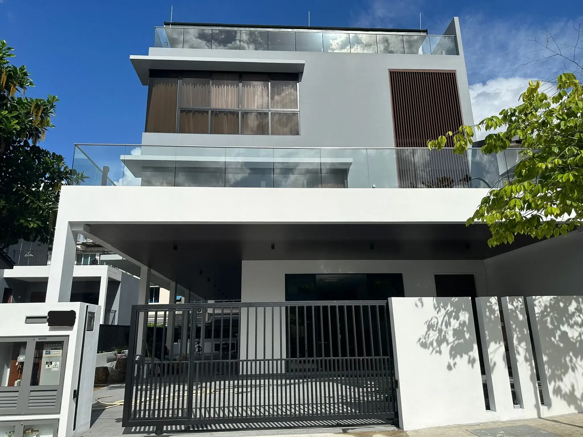Exterior front view of Meng Suan Road semi-detached house Singapore